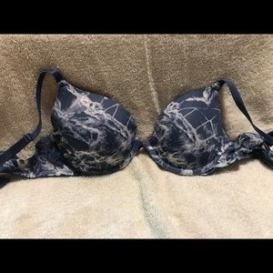 Navy Tie-Dye PINK Victoria’s Secret, 32A